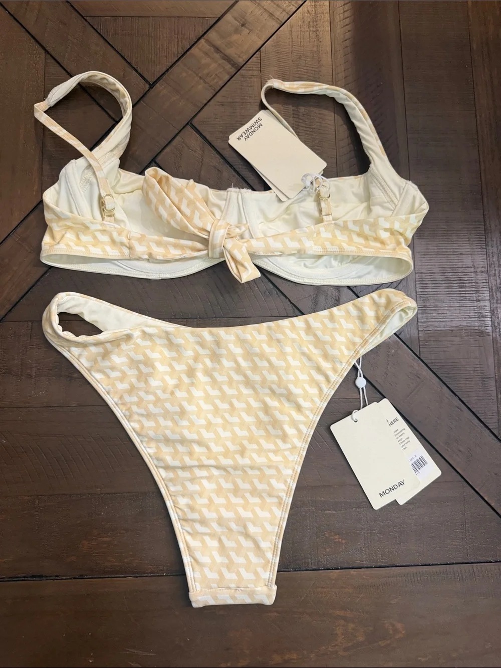 NWT Monday Swimwear Bikini Set Sorrento Top Tamarama Bottom Ivory Geo size M